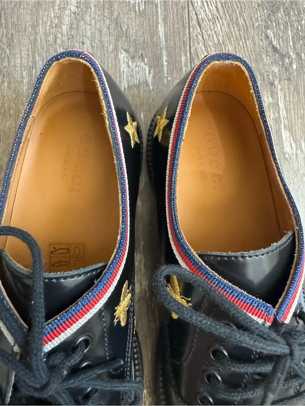Gucci Kids EU 33 Black Leather Bee Star Embroidered Derby Dress Shoes Sylvie Web
